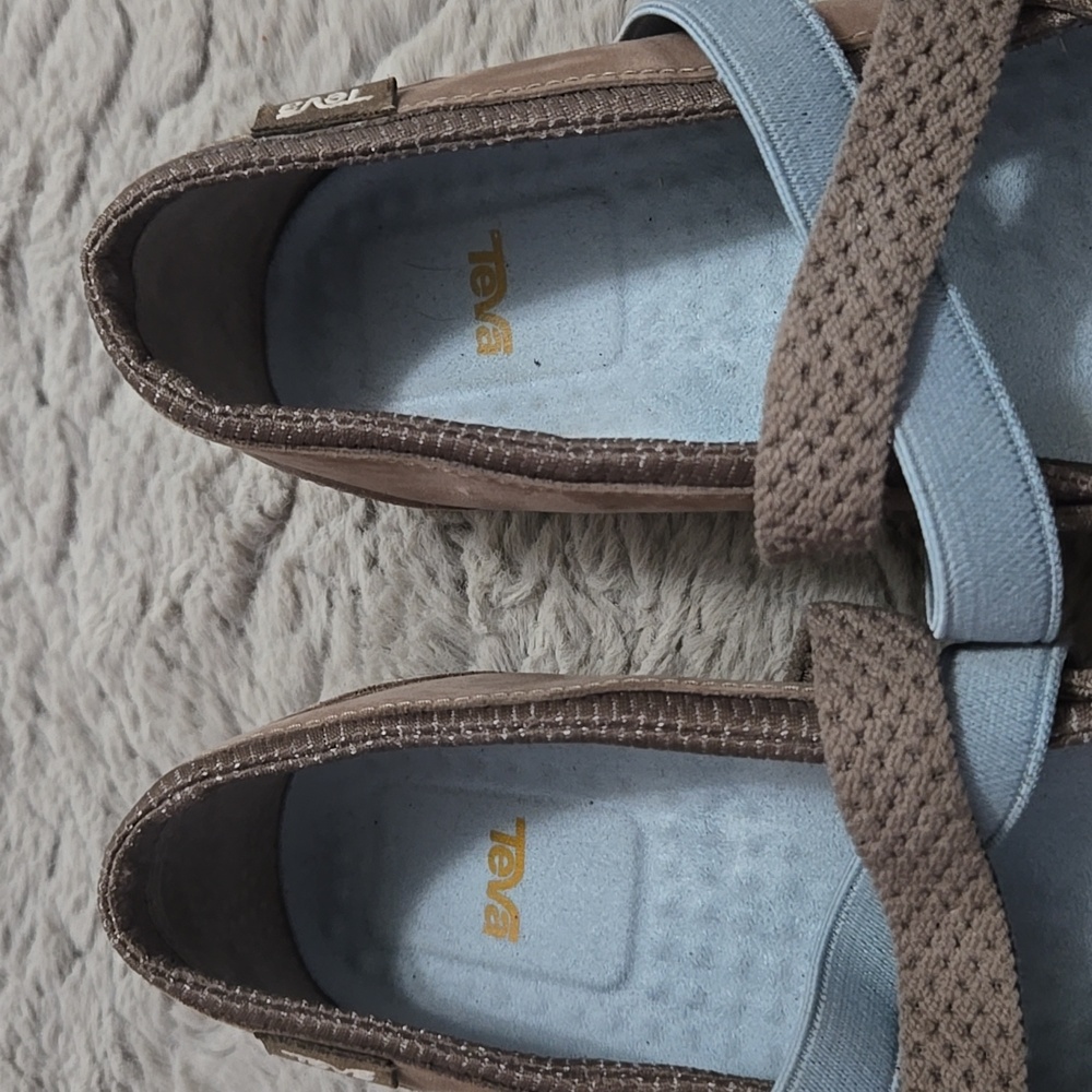 Teva hydro life slip on Mary Jane shoes size 8.5 - Picture 4 of 11
